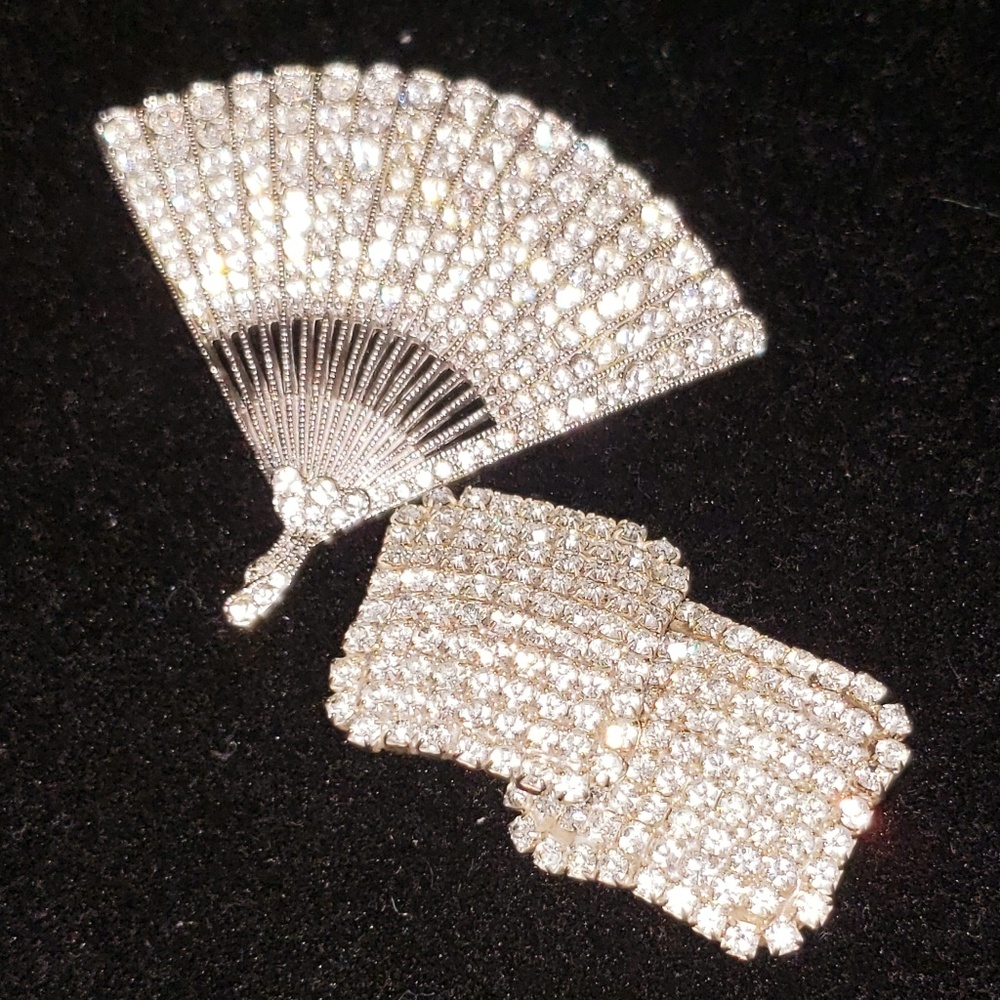 Art Deco ORA Rhinestone Fan Brooch